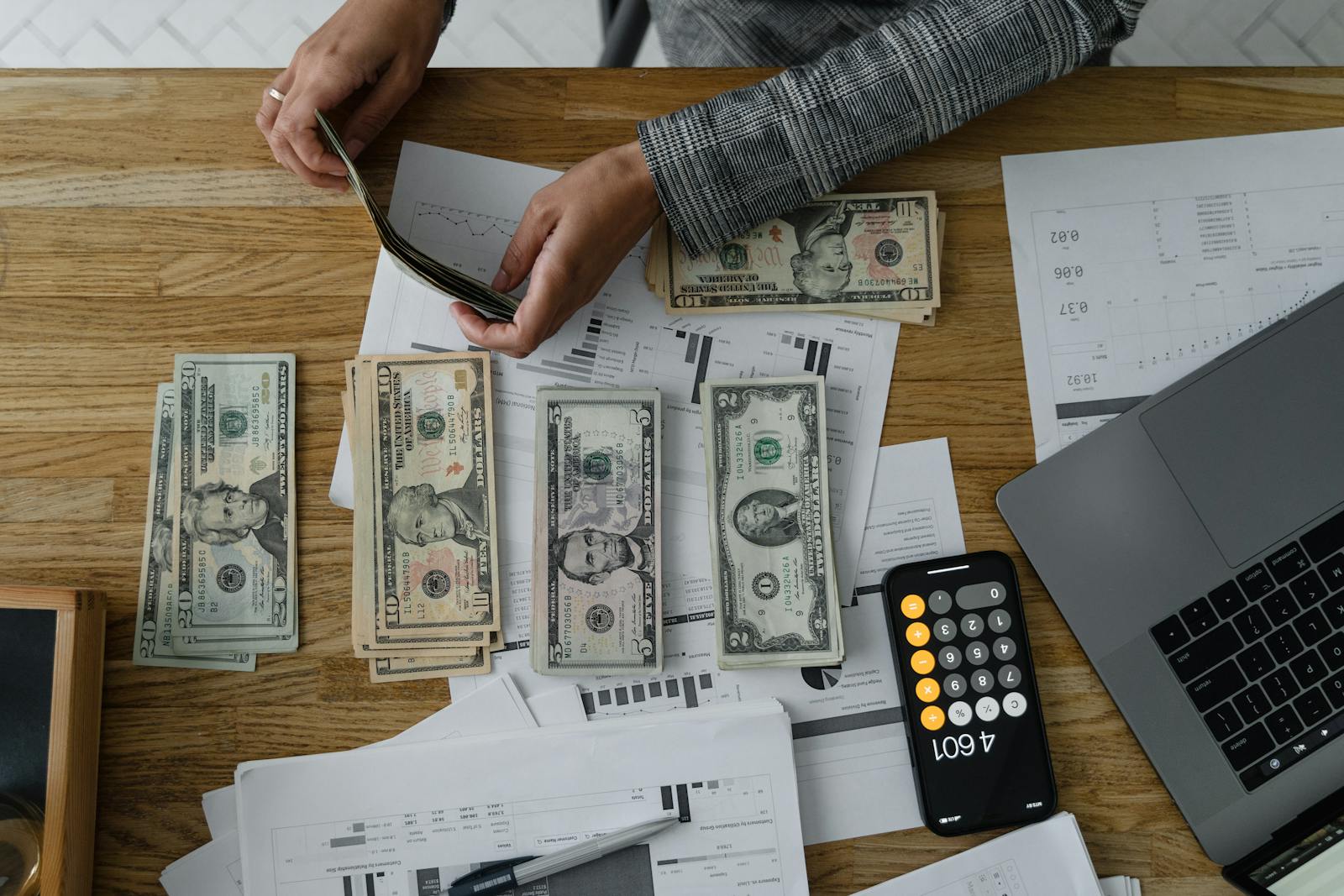 Financial planning documents and calculator