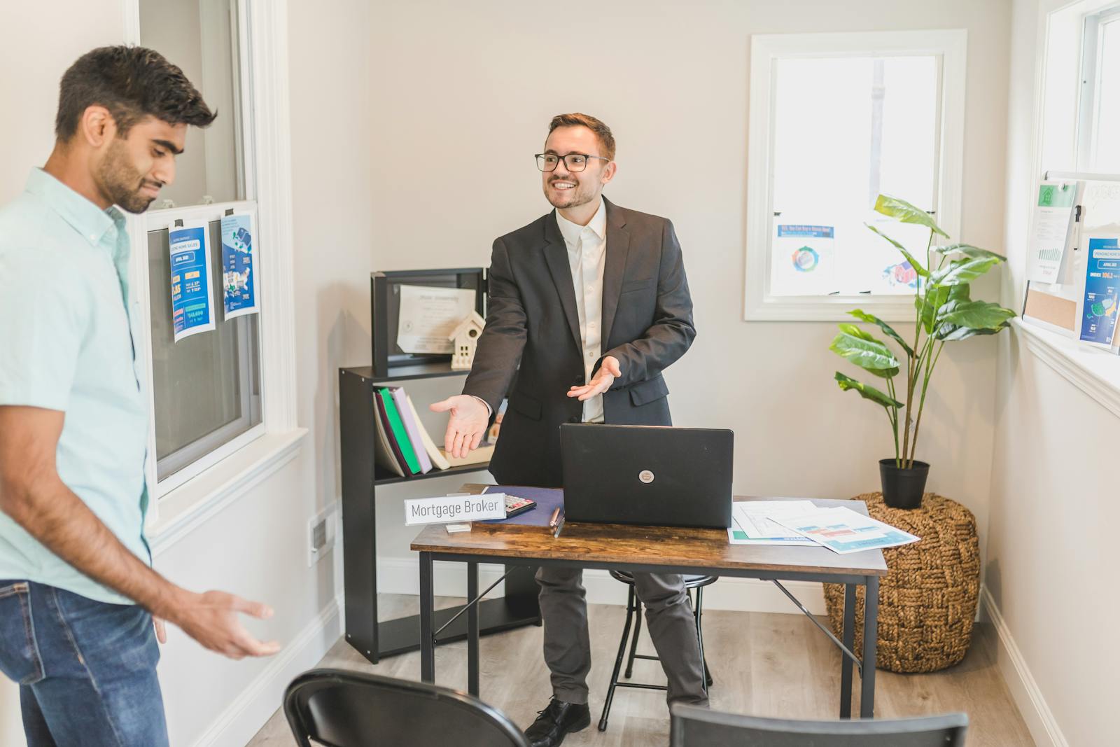 Professional mortgage planning conversation